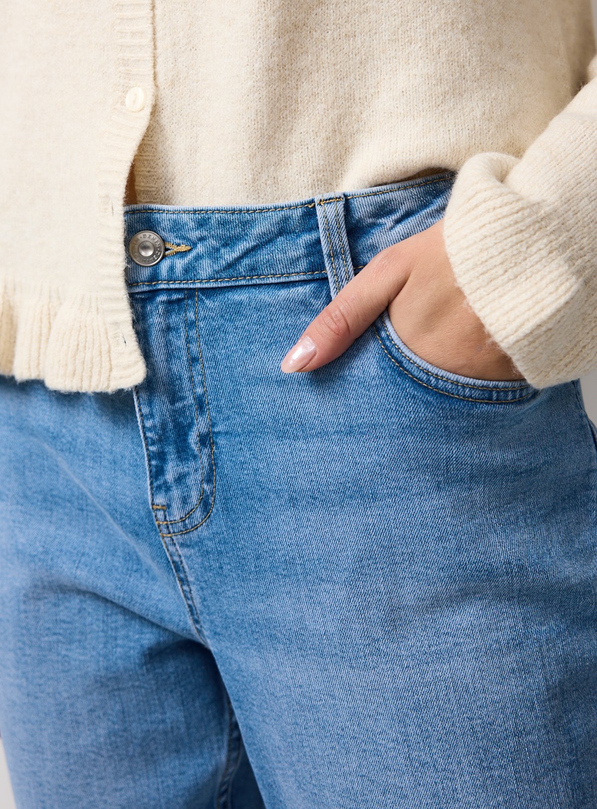 Light Blue Mid Rise Slim Fit Denim Jeans 16R - Image 2 thumbnail